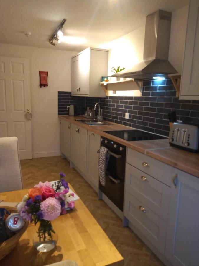 The Eaves, Glastonbury High Street 2 Bed 2 Bathroom Apartment 外观 照片