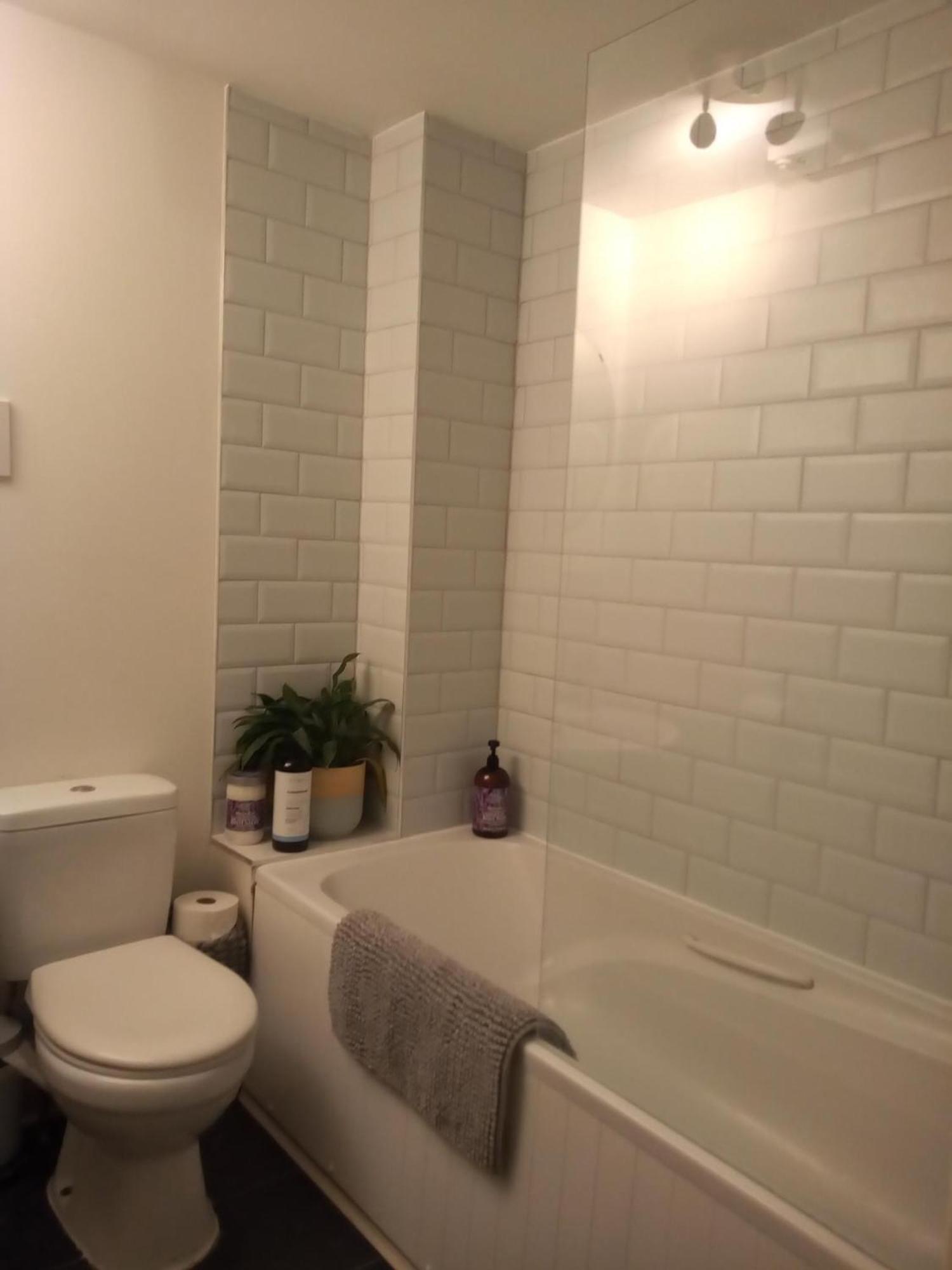 The Eaves, Glastonbury High Street 2 Bed 2 Bathroom Apartment 外观 照片